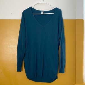 Old Navy Maternity V-Neck Sweater
